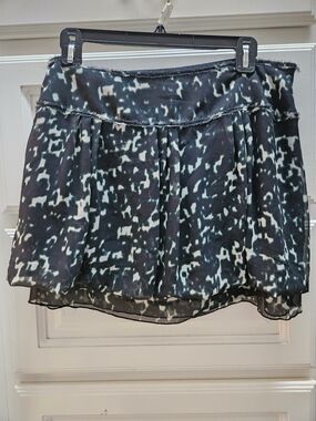 GAP Black and White Abstract Pleated Skater Skirt